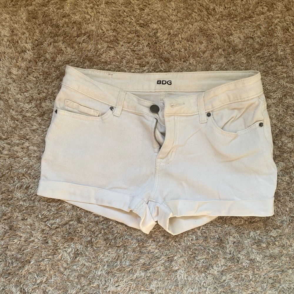 BDG mid rise white shorts